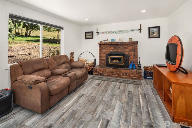 16530 237th Avenue SE, Issaquah, WA 98027