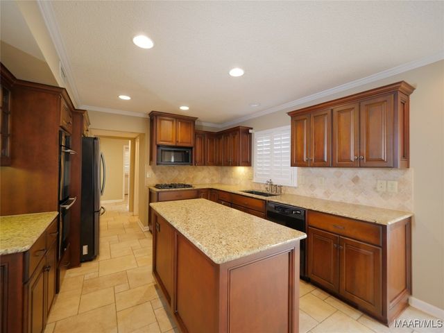 1800 Wentworth Drive, Montgomery, AL 36106