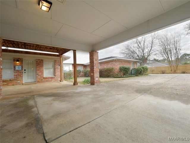 1800 Wentworth Drive, Montgomery, AL 36106