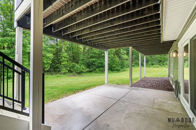 1497 10 Mile Road NE, Comstock Park, MI 49321