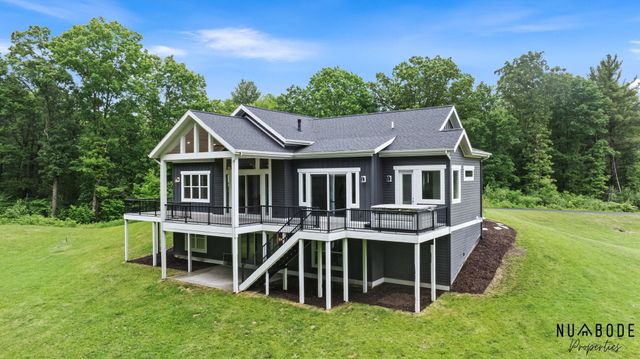 1497 10 Mile Road NE, Comstock Park, MI 49321