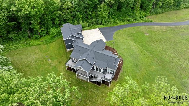 1497 10 Mile Road NE, Comstock Park, MI 49321