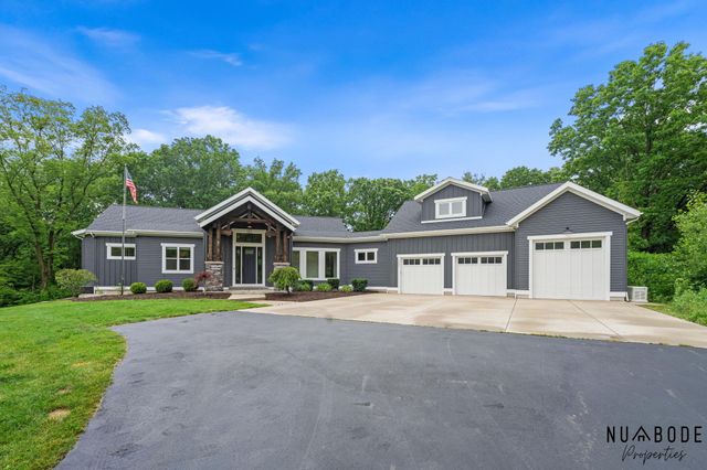 1497 10 Mile Road NE, Comstock Park, MI 49321