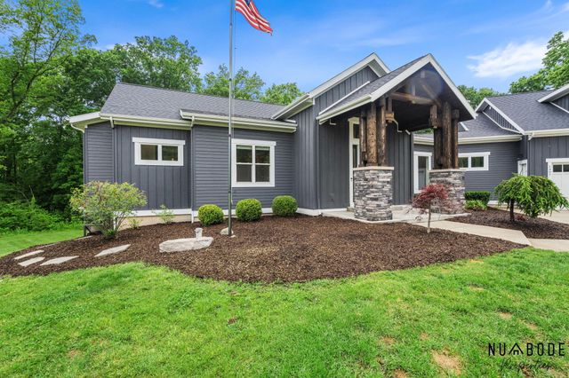1497 10 Mile Road NE, Comstock Park, MI 49321
