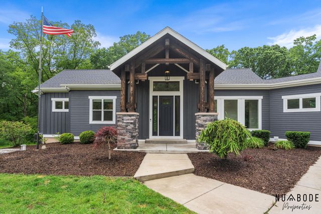 1497 10 Mile Road NE, Comstock Park, MI 49321