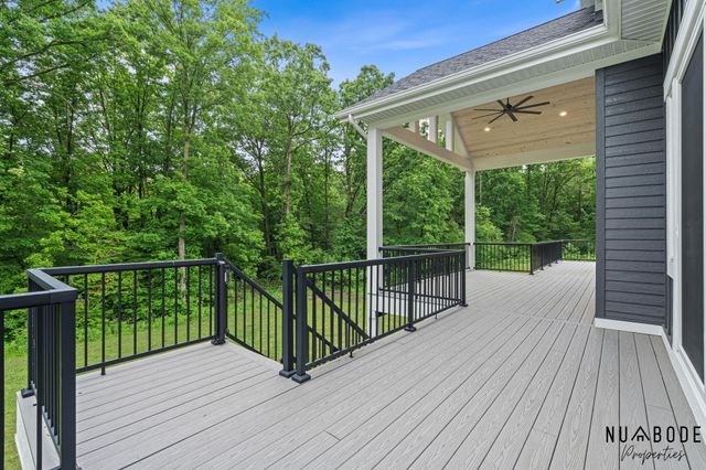 1497 10 Mile Road NE, Comstock Park, MI 49321