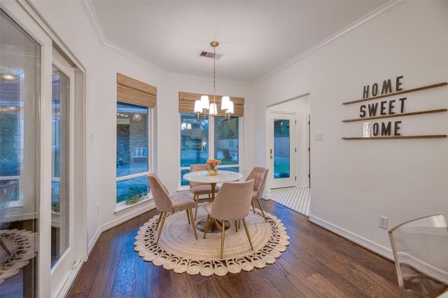 919 Old Valley Way, Houston, TX 77094