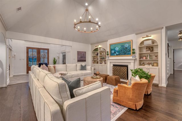 919 Old Valley Way, Houston, TX 77094