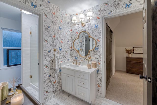 919 Old Valley Way, Houston, TX 77094