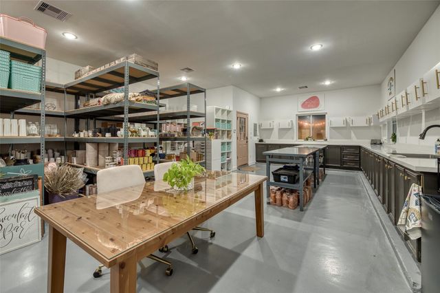 919 Old Valley Way, Houston, TX 77094