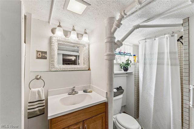 1611 E Erie Avenue, Lorain, OH 44052
