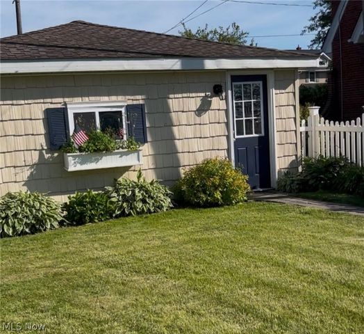 1611 E Erie Avenue, Lorain, OH 44052