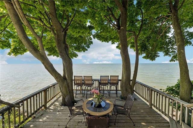 1611 E Erie Avenue, Lorain, OH 44052
