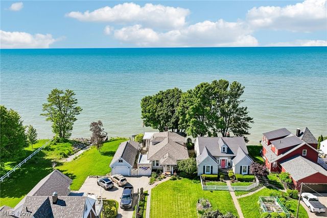 1611 E Erie Avenue, Lorain, OH 44052