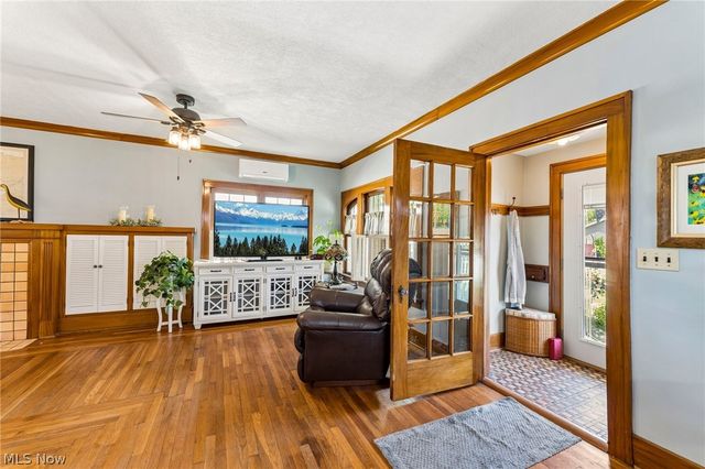 1611 E Erie Avenue, Lorain, OH 44052