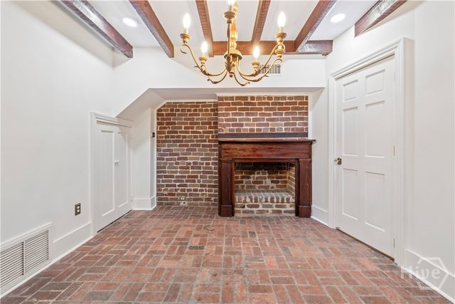 419 E Charlton Street, Savannah, GA 31401