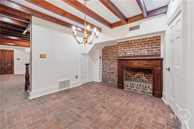 419 E Charlton Street, Savannah, GA 31401