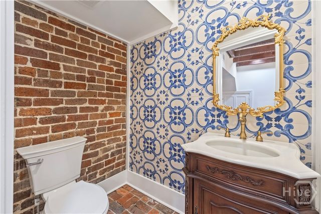419 E Charlton Street, Savannah, GA 31401