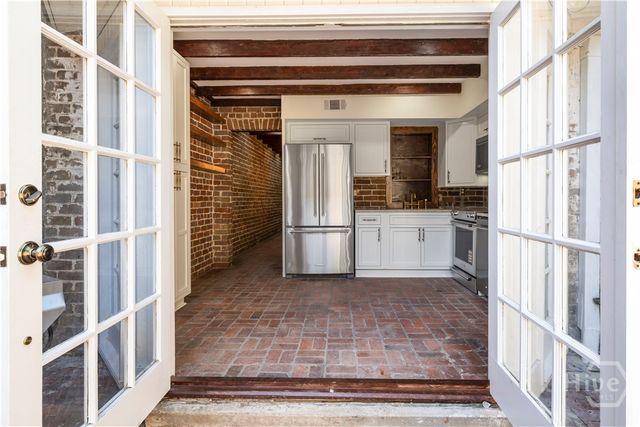 419 E Charlton Street, Savannah, GA 31401