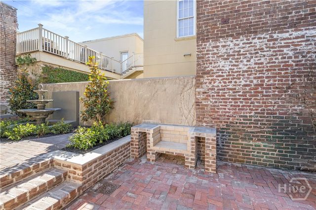419 E Charlton Street, Savannah, GA 31401