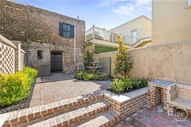 419 E Charlton Street, Savannah, GA 31401