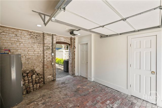 419 E Charlton Street, Savannah, GA 31401