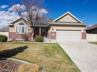 3844 W TAMARISK CT, South Jordan, UT 84009