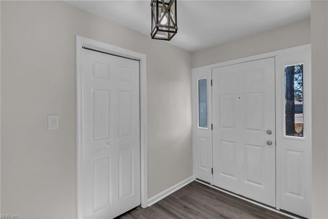 2300 Plantation DR, Virginia Beach, VA 23454