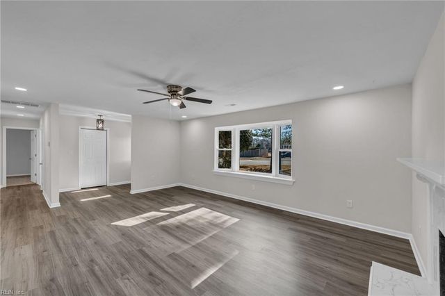 2300 Plantation DR, Virginia Beach, VA 23454