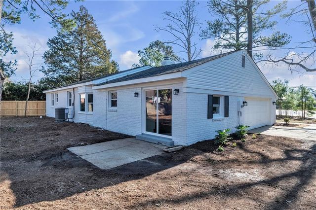 2300 Plantation DR, Virginia Beach, VA 23454