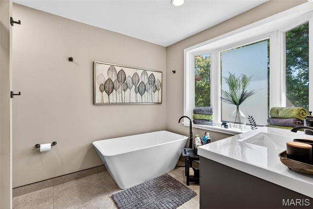 329 Kimberly Lane, St Peters, MO 63376