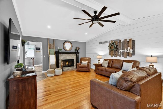 329 Kimberly Lane, St Peters, MO 63376