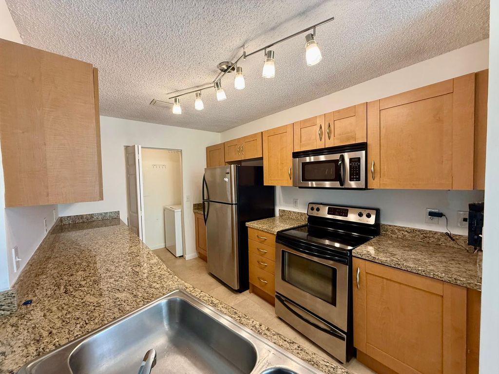 3299 Clint Moore Road 202, Boca Raton, FL 33496