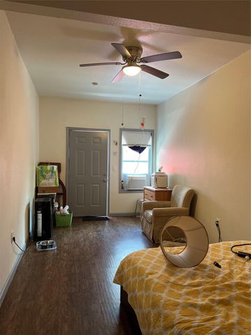 6101 Hirsch Road, Houston, TX 77026