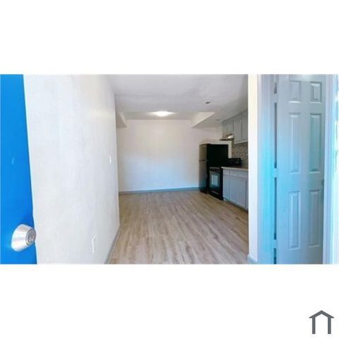 6101 Hirsch Road, Houston, TX 77026