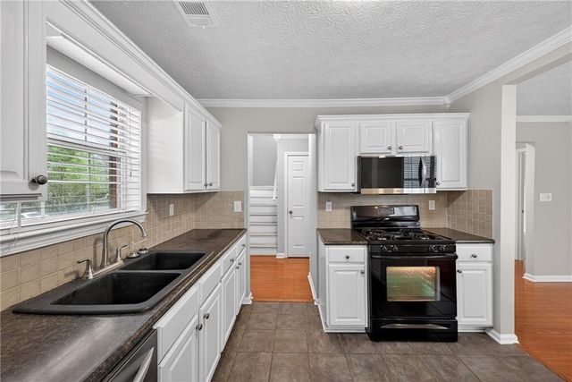 1418 Shiloh Way NW, Kennesaw, GA 30144