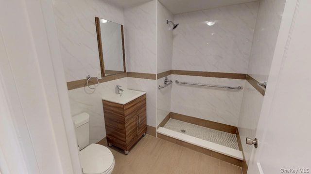 67-19 Austin Street 6A, Forest Hills, NY 11375