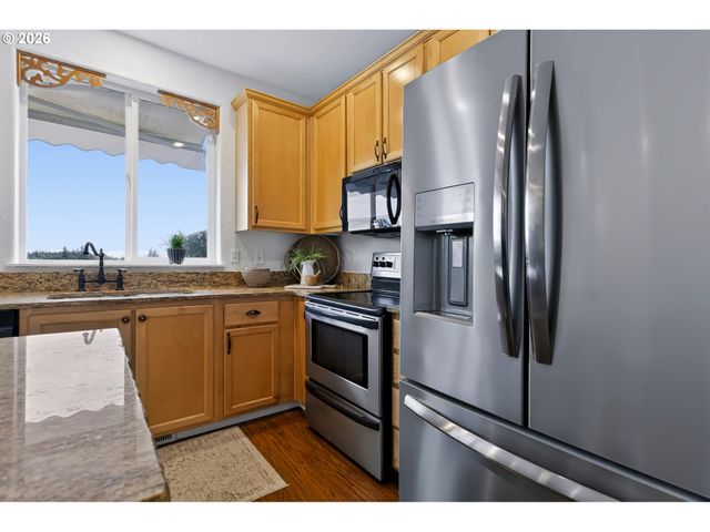 20447 NOBLE Ln, West Linn, OR 97068