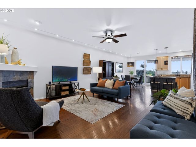 20447 NOBLE Ln, West Linn, OR 97068