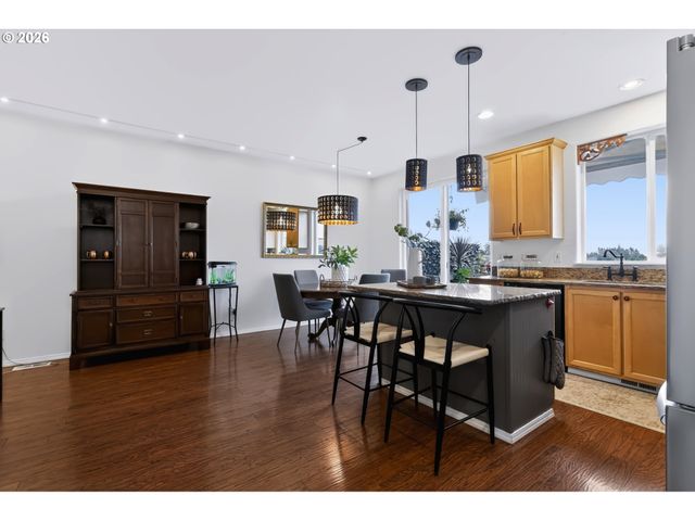 20447 NOBLE Ln, West Linn, OR 97068