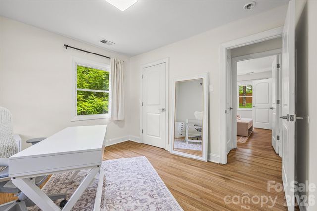 1142 Fox Run Drive, Charlotte, NC 28212