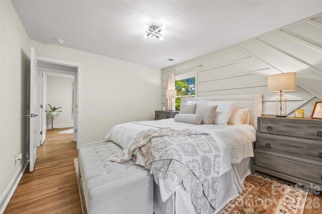 1142 Fox Run Drive, Charlotte, NC 28212