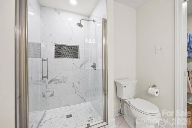 1142 Fox Run Drive, Charlotte, NC 28212