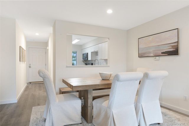 34 MONTAUK HIGHWAY 12, Westhampton, NY 11977