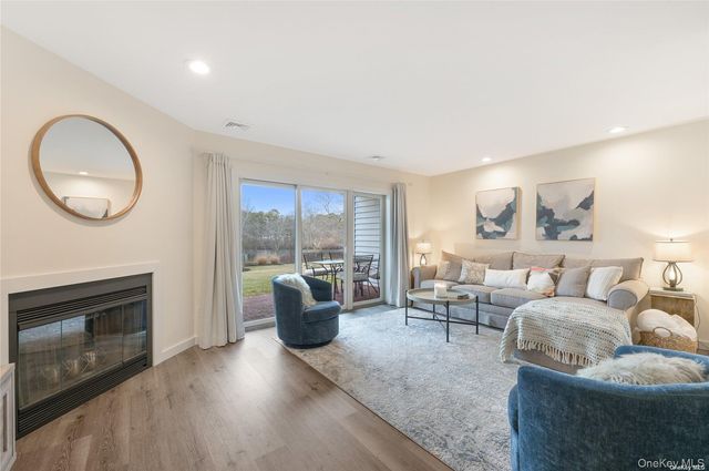 34 MONTAUK HIGHWAY 12, Westhampton, NY 11977