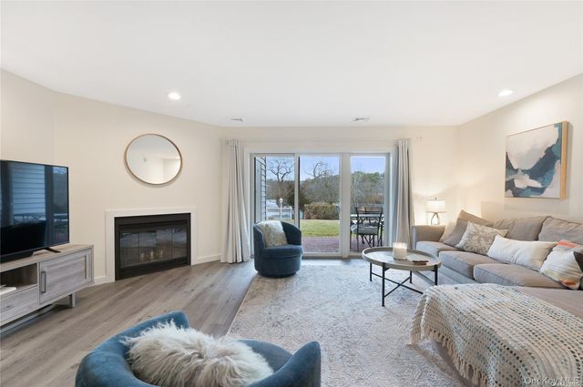 34 MONTAUK HIGHWAY 12, Westhampton, NY 11977