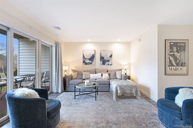 34 MONTAUK HIGHWAY 12, Westhampton, NY 11977