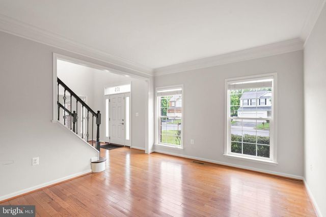 175 ALPINE DR SE, Leesburg, VA 20175