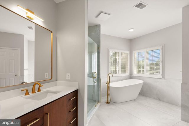 175 ALPINE DR SE, Leesburg, VA 20175