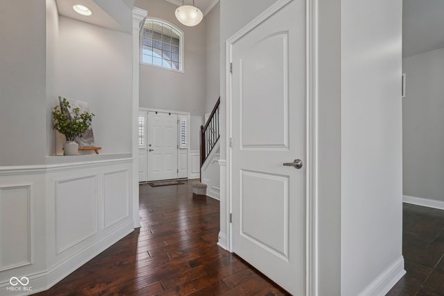 6677 W May Apple Drive, Mccordsville, IN 46055
